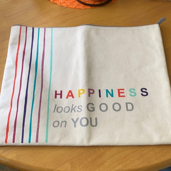 thirty-one Accessories - 3/$10 Thirty One Large Zip Pouch